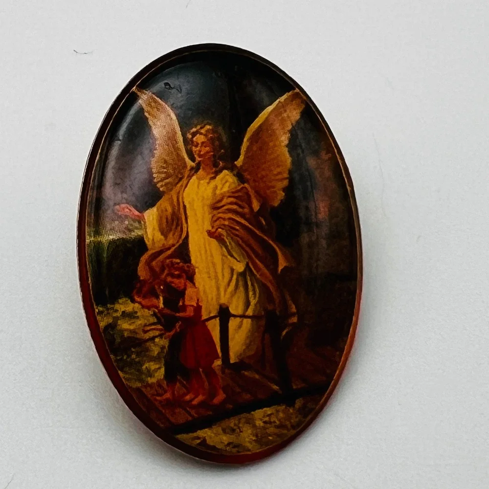 Guardian Angel Protecting Children Lapel Pin Gold Tone Oval Religious